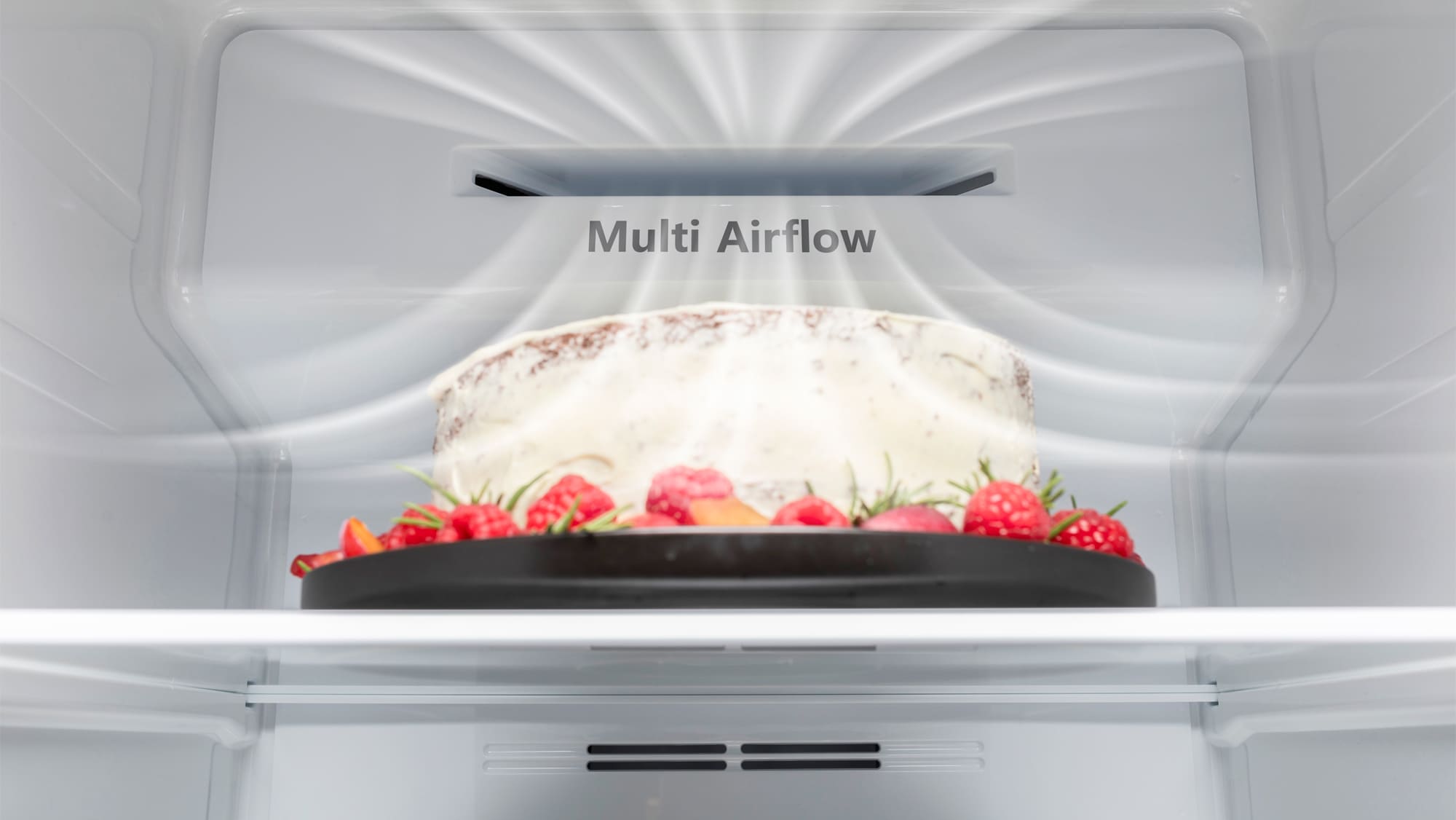 Pequeñas micro perforaciones que inyectan aire frío en distintas alturas del frigorífico asegurando las mejores condiciones en todos los rincones.